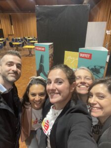 Enrico, Beatrice, Carolina, Silvia e Anna: lo staff di Amici di Adwa.